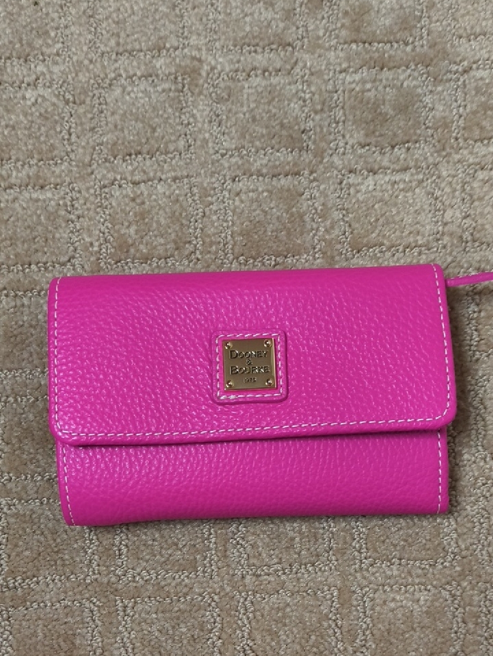 Dooney & Bourke Bright Pink Pebble Leather Wallet with Gold Logo